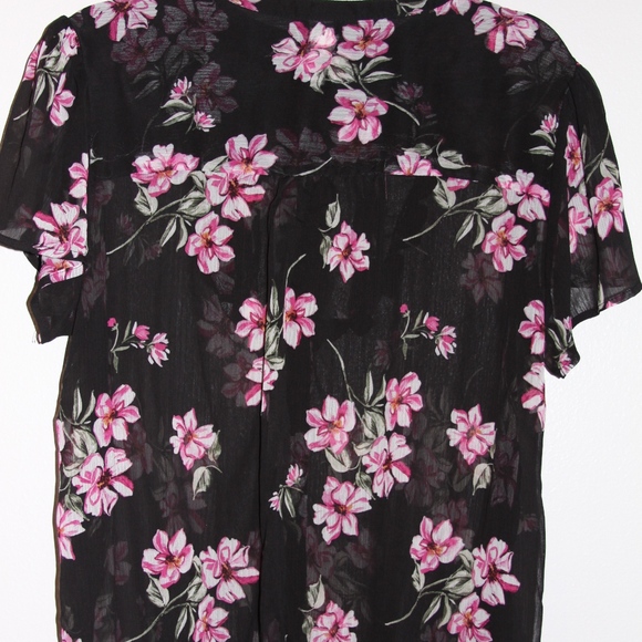 Torrid Floral Blouse - Picture 2 of 2